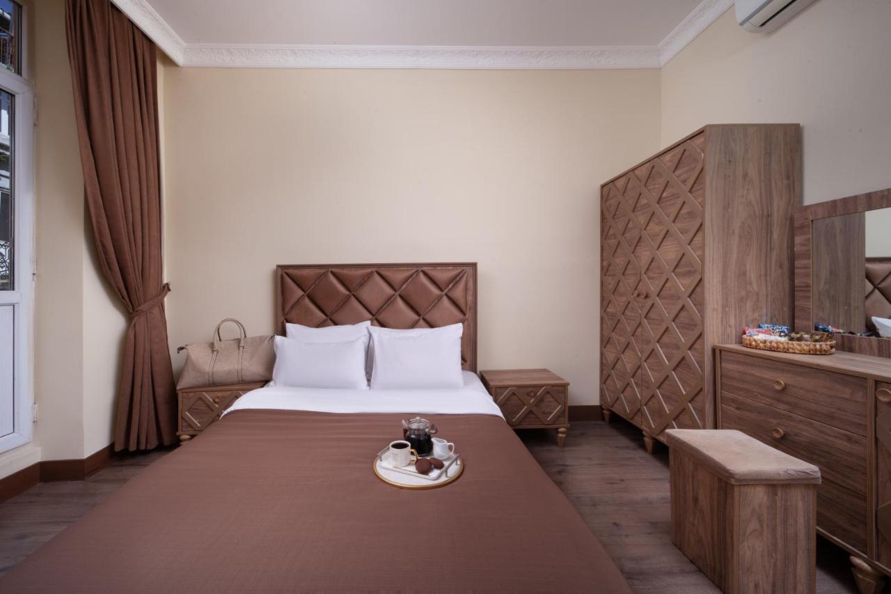 Taxim Cool Hotell Istanbul Exteriör bild
