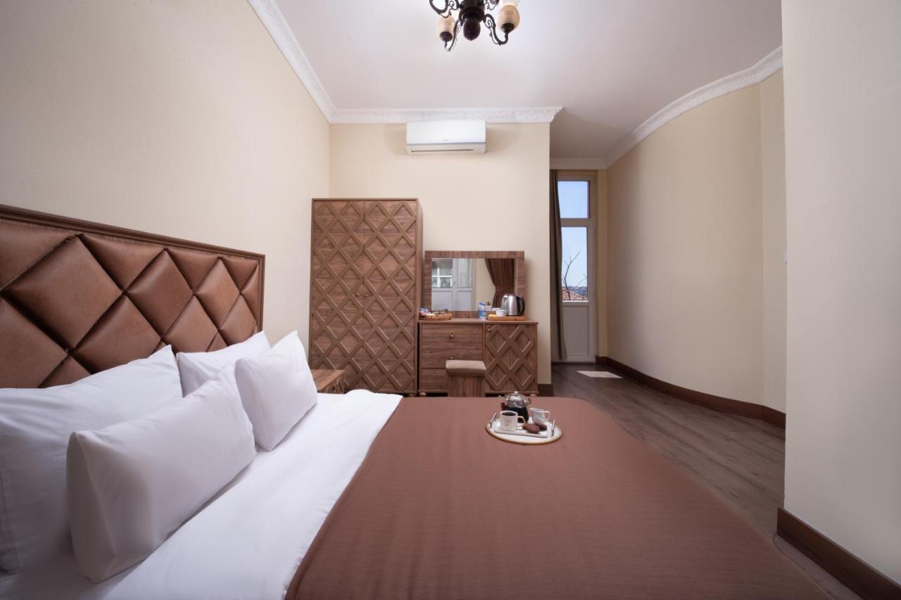 Taxim Cool Hotell Istanbul Exteriör bild